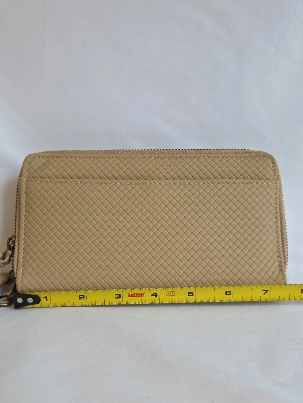 Safe Keeper Beige Textured Woven Zip Around Wristlet Wallet.